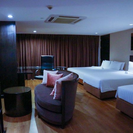 Golden Tulip Mandison Suites Bangkok Exterior photo