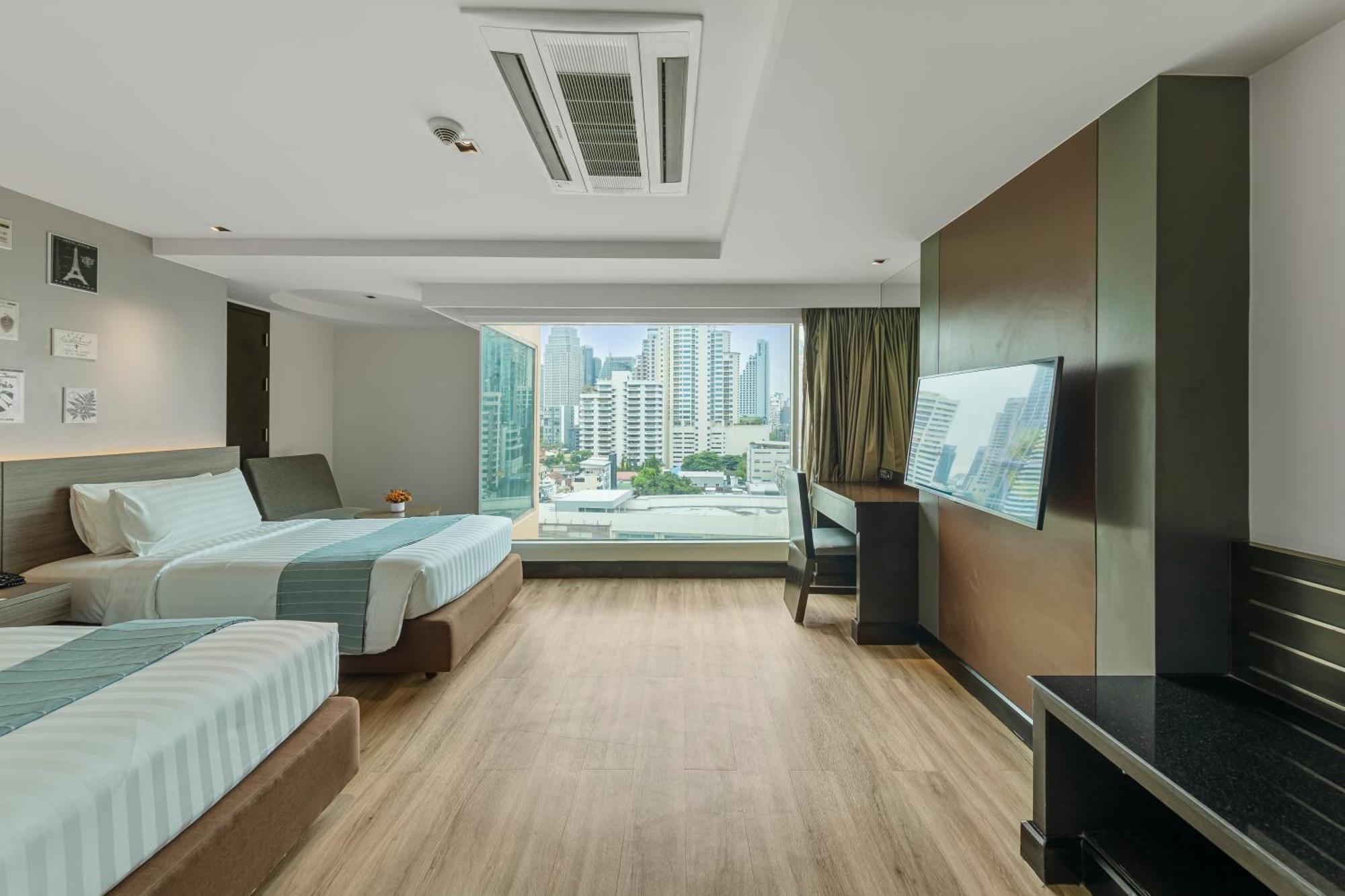 Golden Tulip Mandison Suites Bangkok Exterior photo